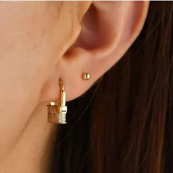 Lock Hoop Earrings Cubic Zircon Earring Gold Color Women Ear Jewelry - Picture 7 of 8